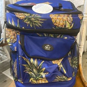 Soft side rolling cooler